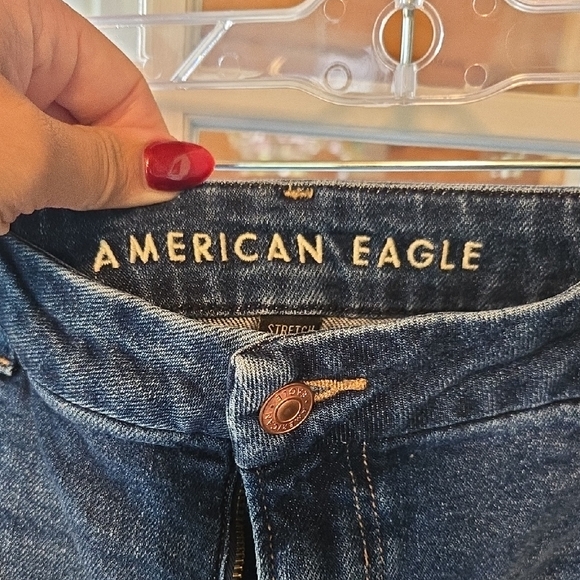 American Eagle Outfitters Women's High Rise Ripped Blue Jeans - Picture 2 of 8